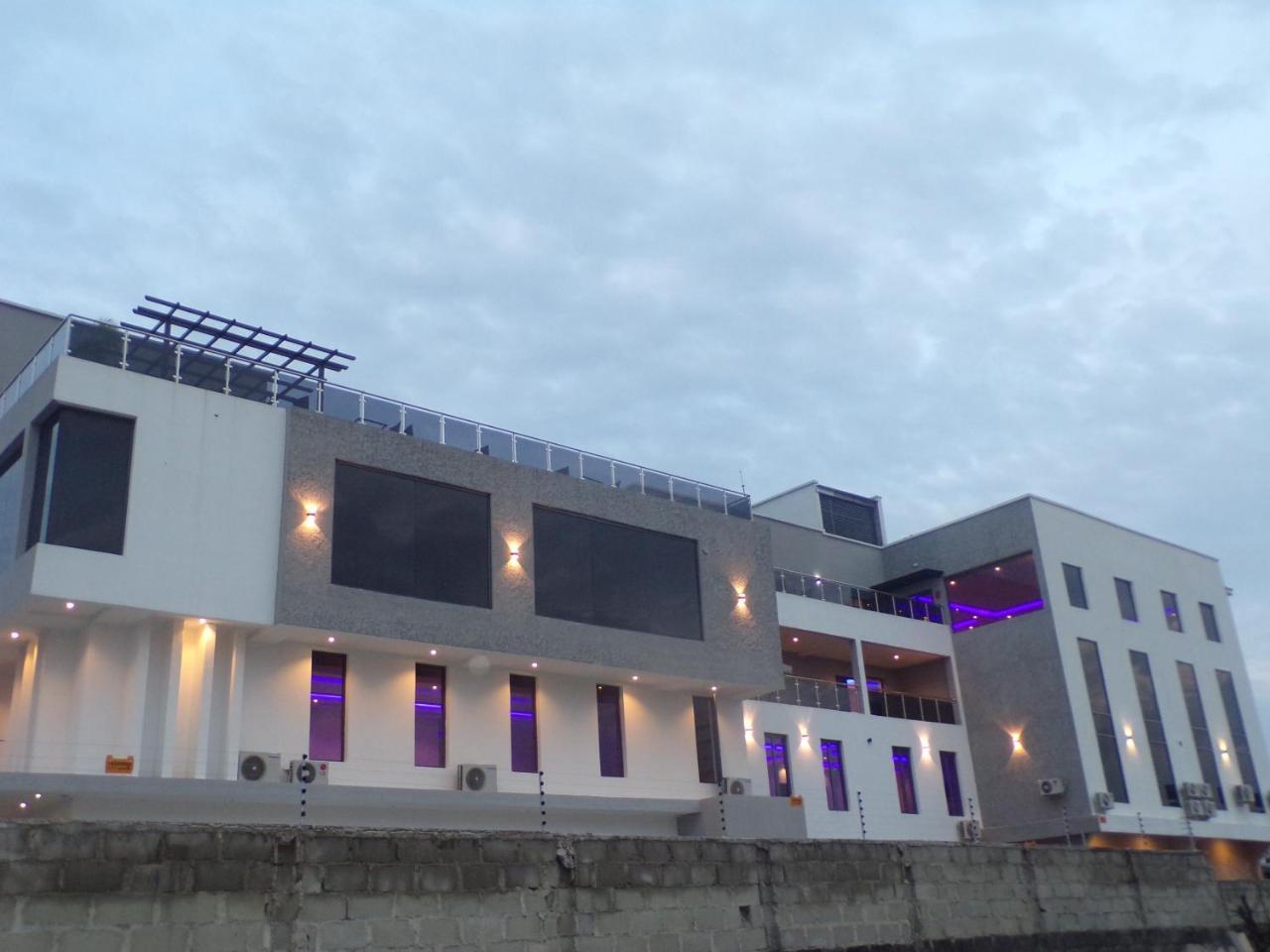 The Mayhill Lekki Exterior foto