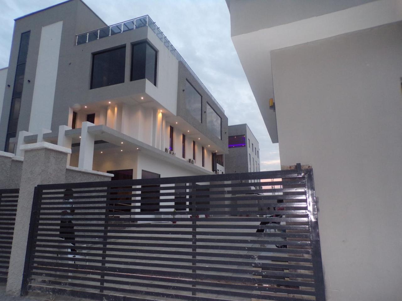 The Mayhill Lekki Exterior foto
